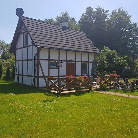 Chata Nad Rzeka Lipusz Buitenkant foto